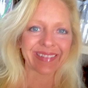 Meet your Posher, Jacqueline